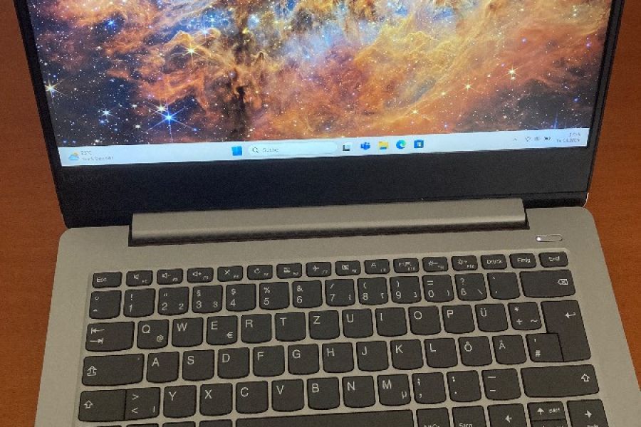 Günstig und gut: Notebook Lenovo Modell 330S - Bild 1