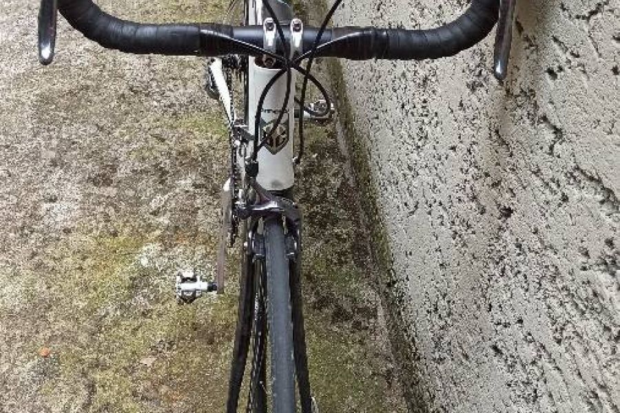 Vendo bici da corsa in alluminio e forcella in carbonio - Bild 4