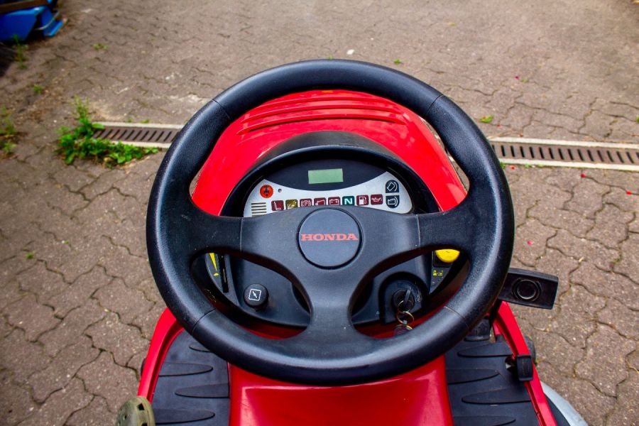 Rasenmähtraktor Honda 2620 V-Twin - Bild 3