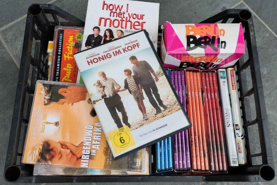 Filme, TV-Serien usw. Alles für 25€ - Bild 1