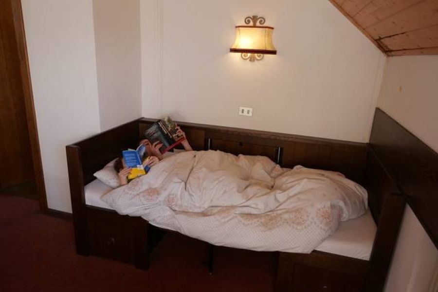 Tisch und Bett in einem - Bild 5