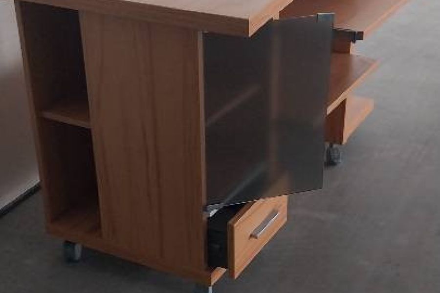 Bürotisch gut erhalten - Bild 2