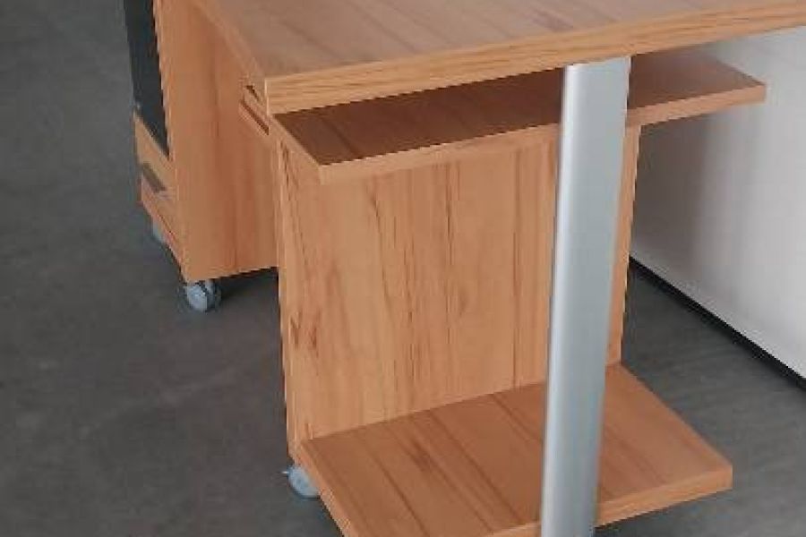 Bürotisch gut erhalten - Bild 3