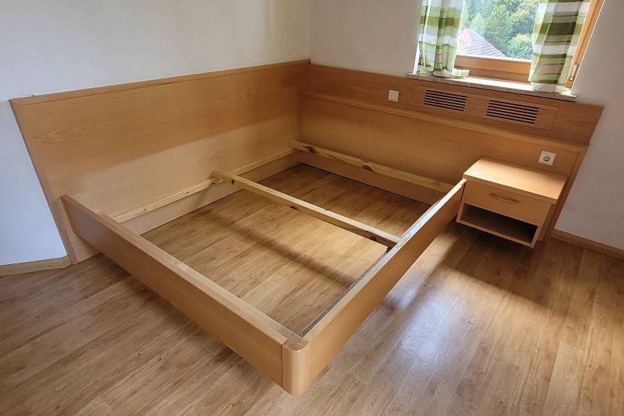 Doppelbett inkl. Nachtkästchen/Letto matrimoniale con comodino - Bild 3