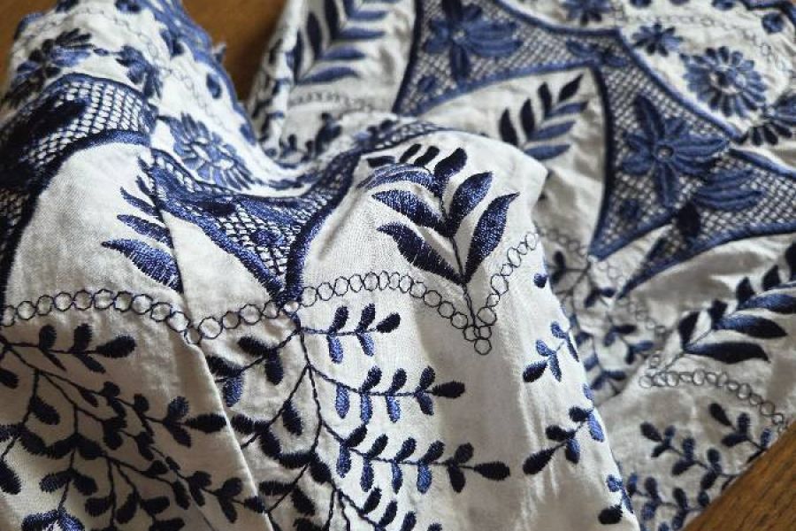 Sommerhose 85 % Baumwolle weiß mit Brokat - Bild 5