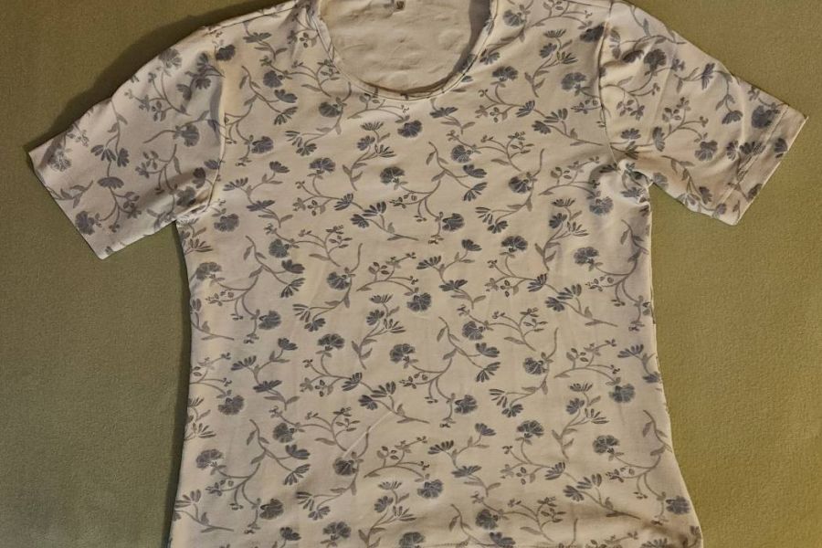 Elegantes T-shirt in der Größe 176/40 - Bild 1