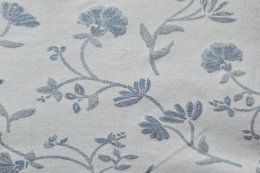 Elegantes T-shirt in der Größe 176/40 - Bild 2