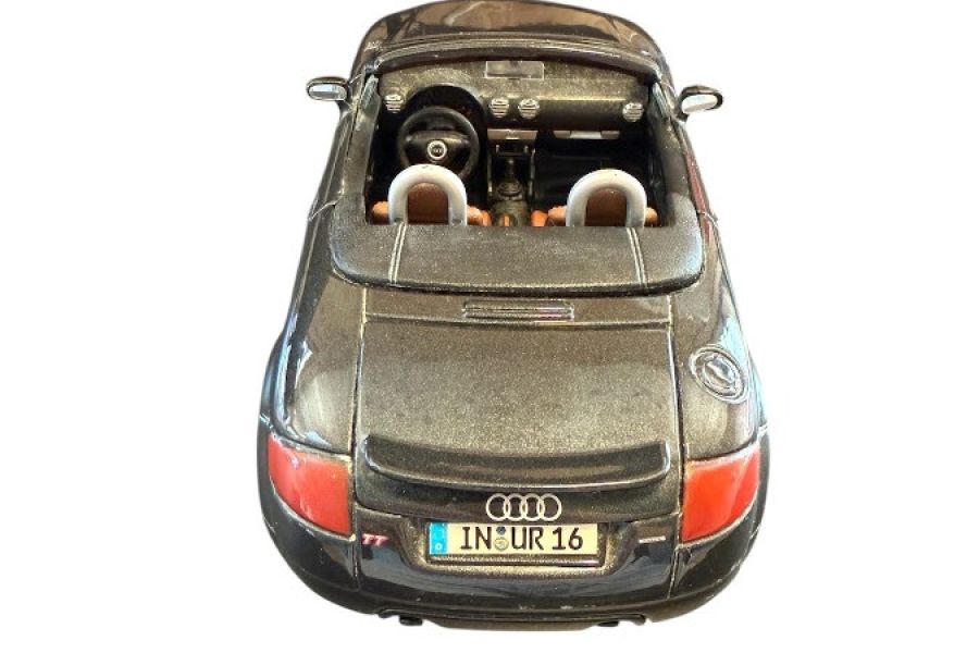 Audi TT Roadster Modellauto 1:24 - Maisto, Cabrio, Sammlerstück - Bild 2