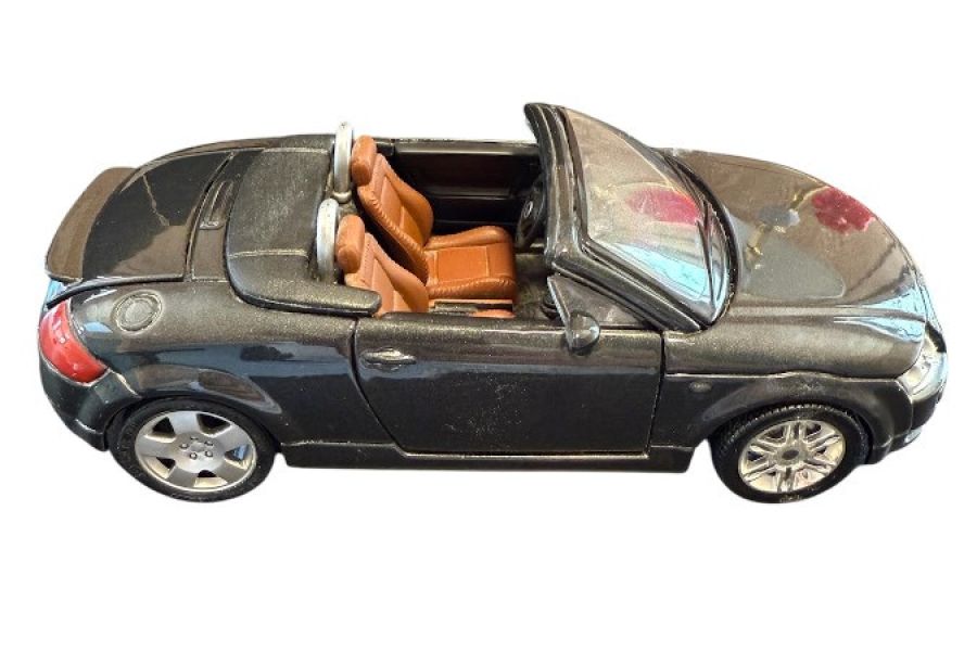 Audi TT Roadster Modellauto 1:24 - Maisto, Cabrio, Sammlerstück - Bild 3