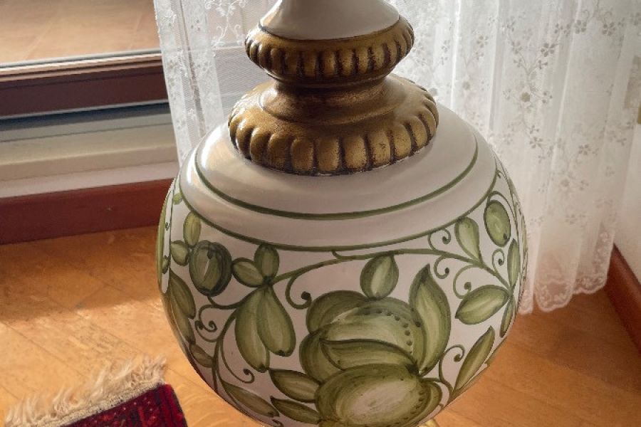 Stilvolle Stehlampe aus Keramik handbemalt - Bild 2