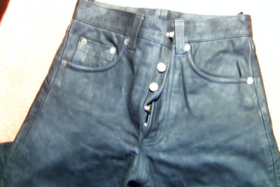 Exclusive Damen - Lederhose für ein(e) schlanke(s) Mädchen/Dame - Bild 2