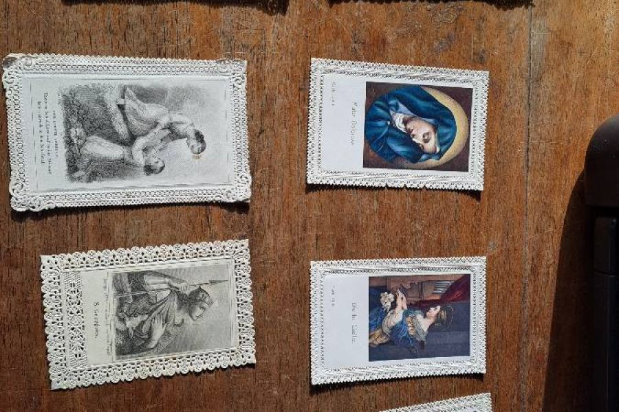 Schöne alte Spitzenbildchen - Bild 1