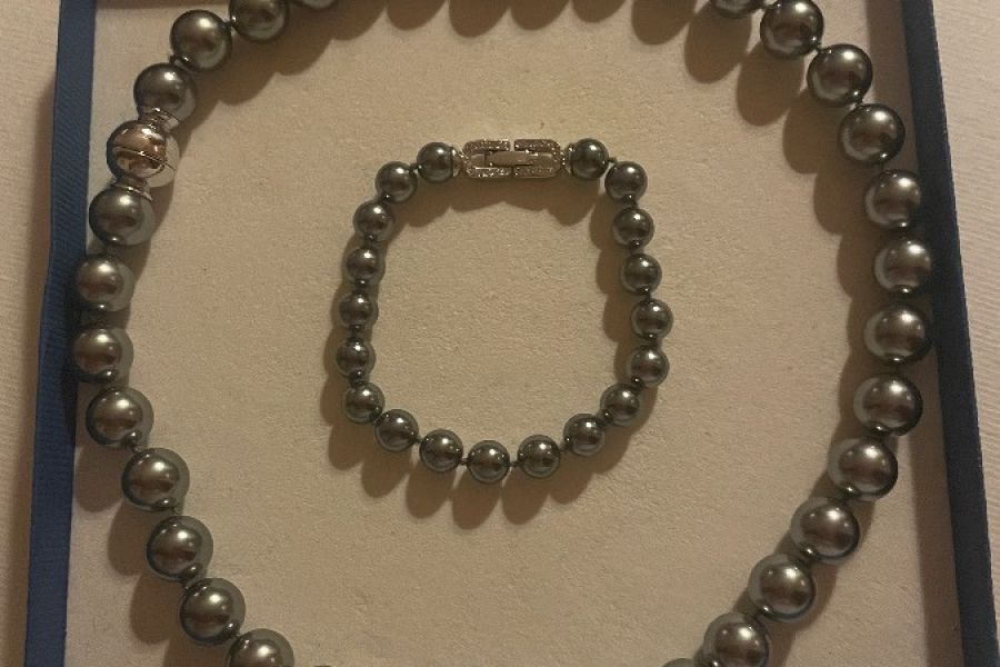 Perlenkette grau mit passendem Armband Pierre Lang - Bild 1