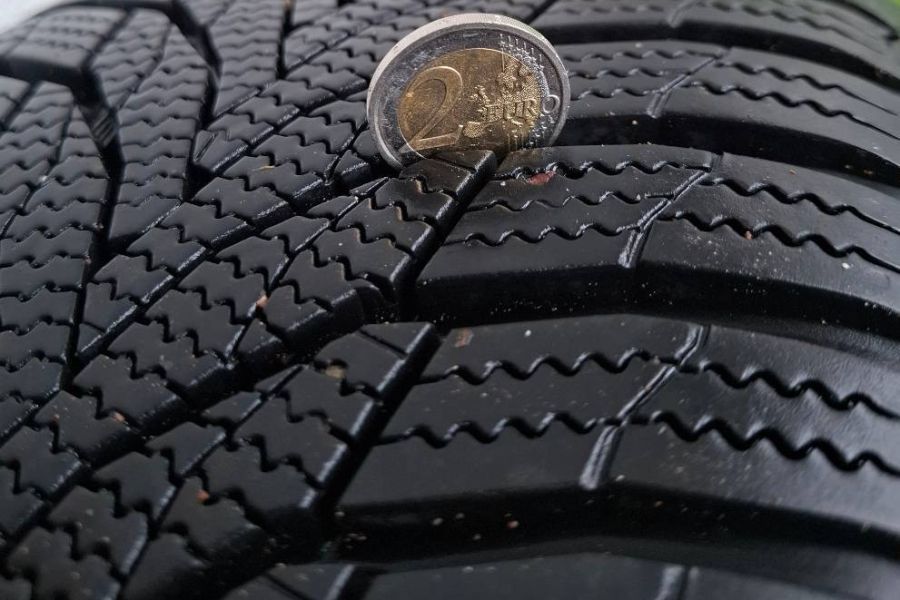 Audi Felgen 17 Zoll + Winterreifen - Bild 3