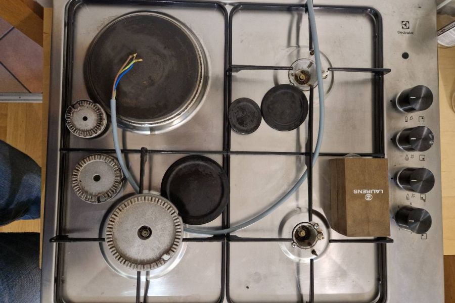 Gasherd elektrolux zu verschenken - Bild 1
