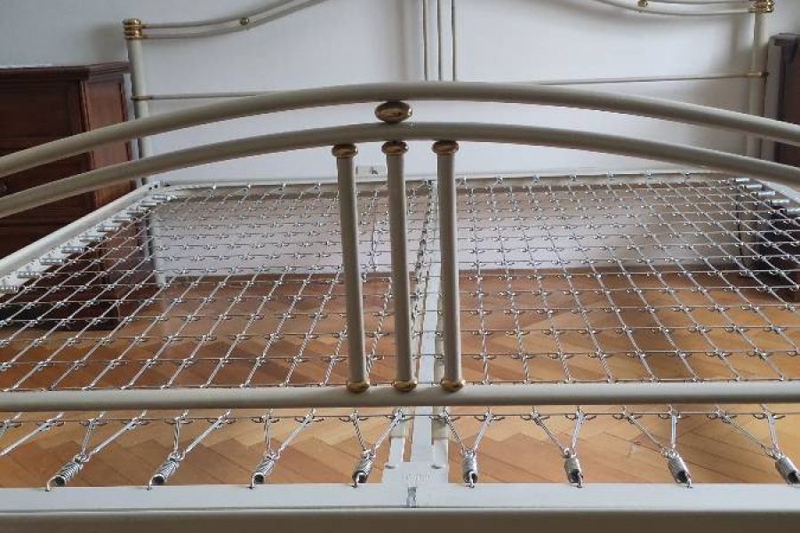 Metallbett mit Lattenrost / Netzrahmen – Doppelbett - Bild 4