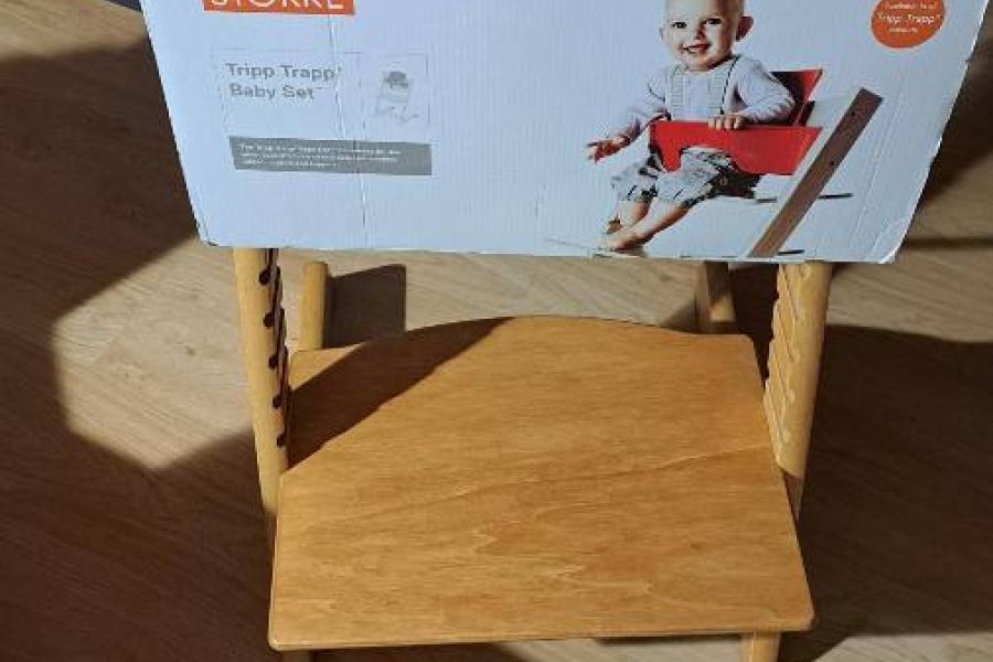 Stokkestuhl mit Babyset (trip trap) - Bild 1