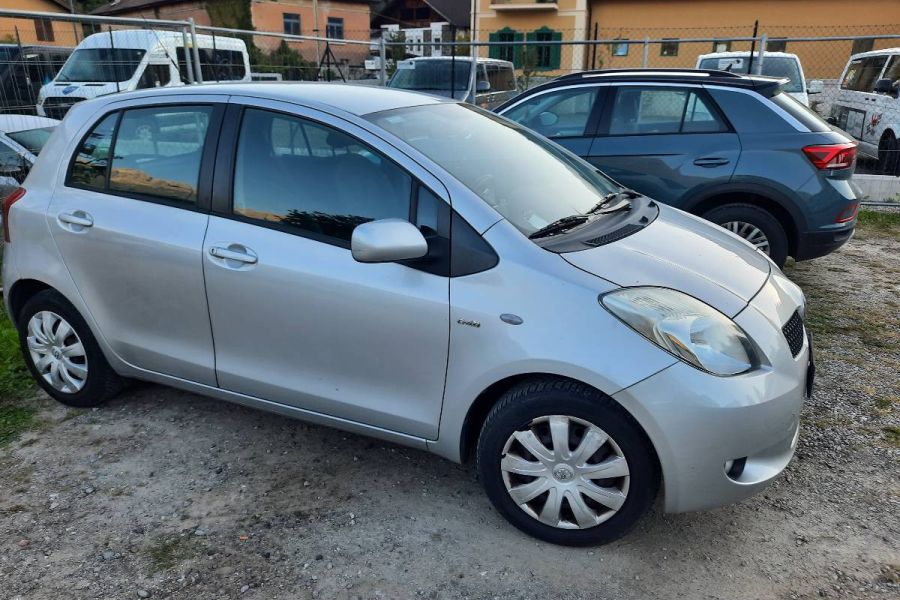 Toyota Yaris 2007 Diesel 1.4 Automatik 120.000 km - Bild 1