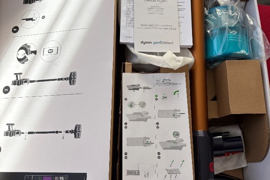 Dyson 5 Detect 1 Monat alt zu verkaufen - Bild 1