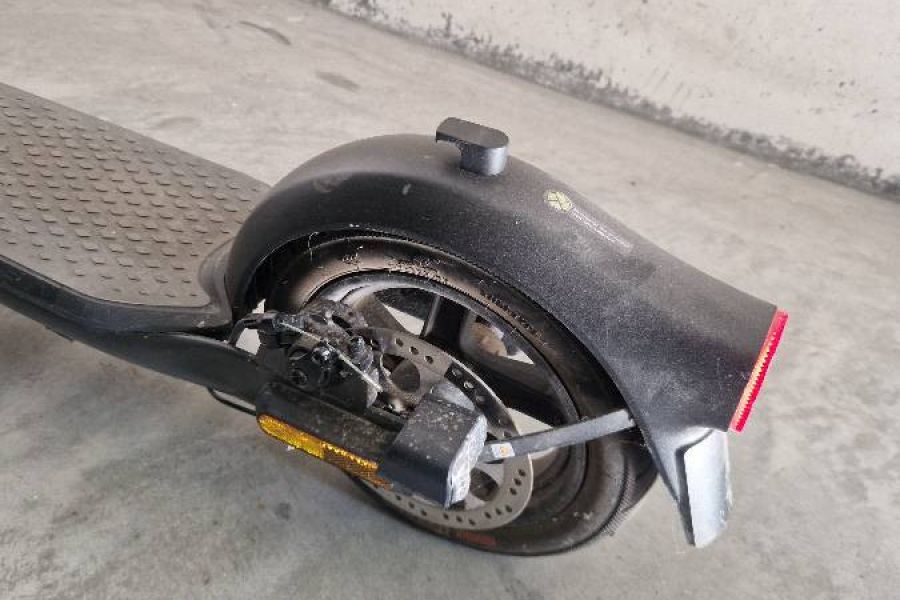 E-Roller neuwertig - Bild 5