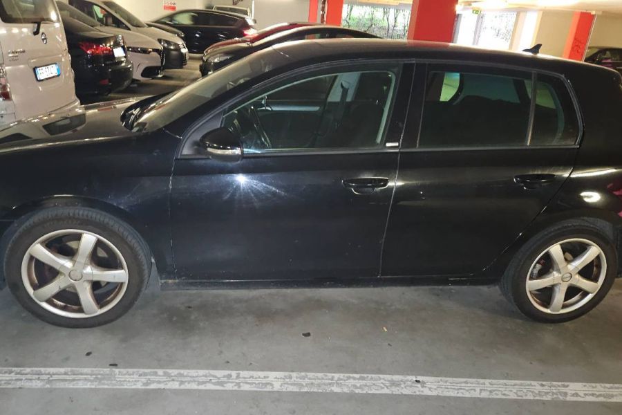 Golf 6 schwarz  Diesel 2.0 - Bild 1