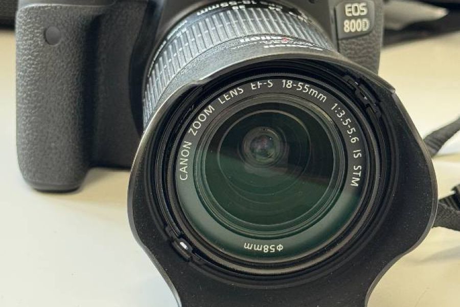 Canon EOS 800D Spiegelreflexkamera + 18–55mm Objektiv – Top Zustand - Bild 3