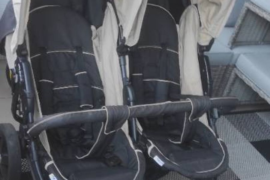 Zwillingskinderwagen - Bild 1