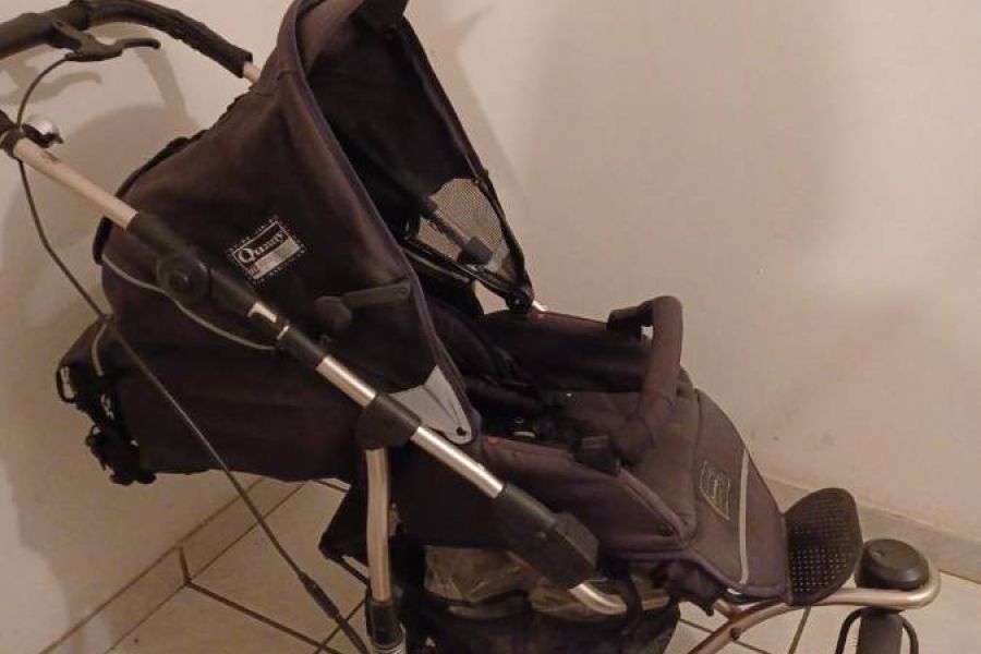 Verkaufe im Auftrag neuen Kinderwagen / Vendo per conto terzi passeggi - Bild 1