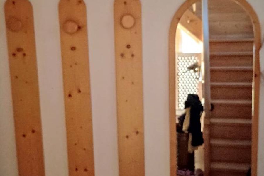Vollholzgarderobe mit Spiegel - Bild 1