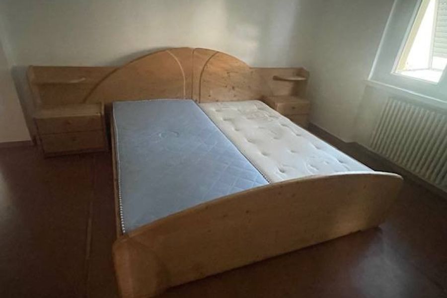 Bett mit Kasten - Bild 1