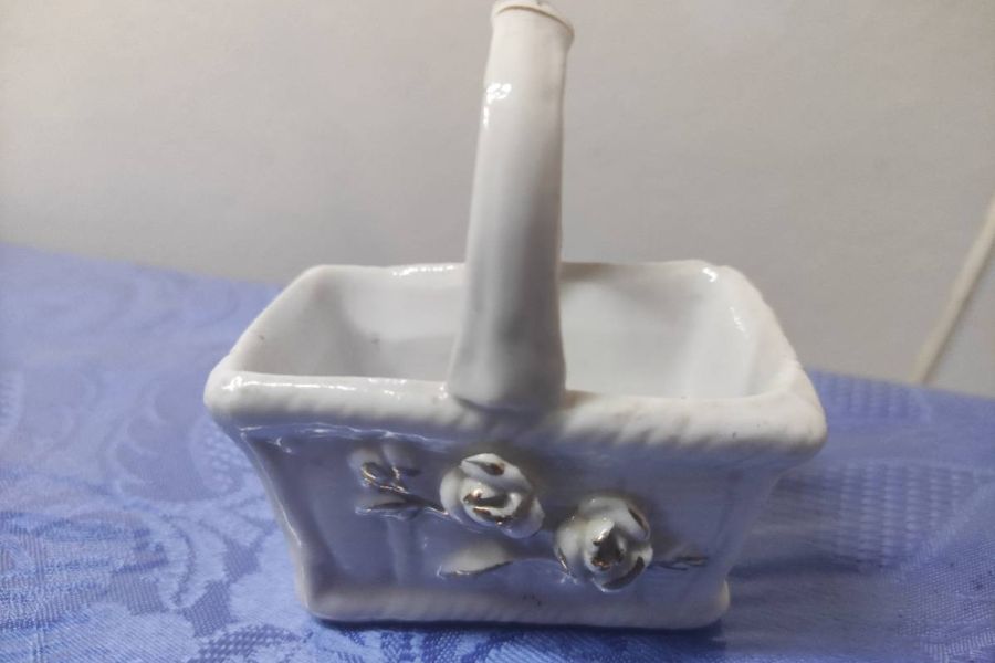 Kleines Porzellankörbchen - Cestino piccolo in porcelana - Bild 2
