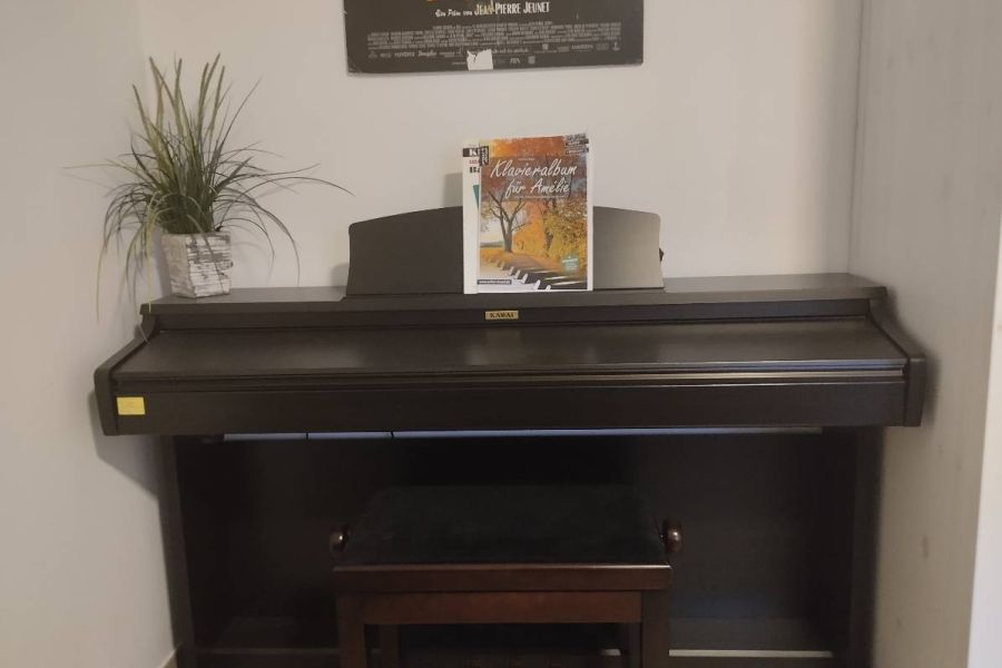 Schönes E-Piano - Bild 1