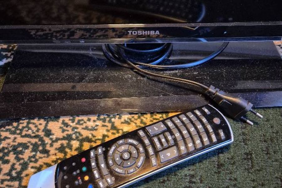 Fernseher zu Verschenken - Bild 2