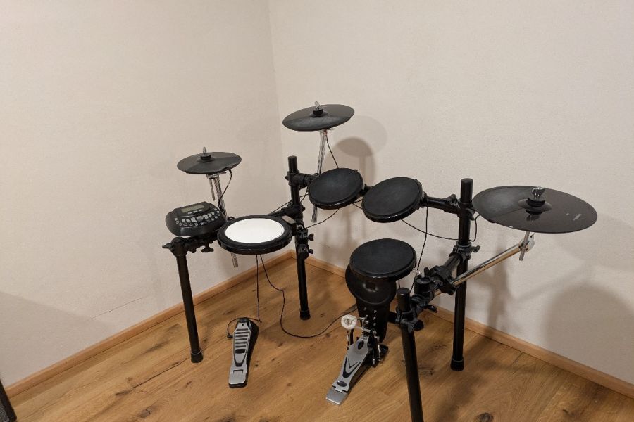Elektrisches Schlagzeug – guter Zustand! - Bild 3
