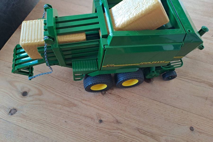John Deere Ballenpresse - Bild 1