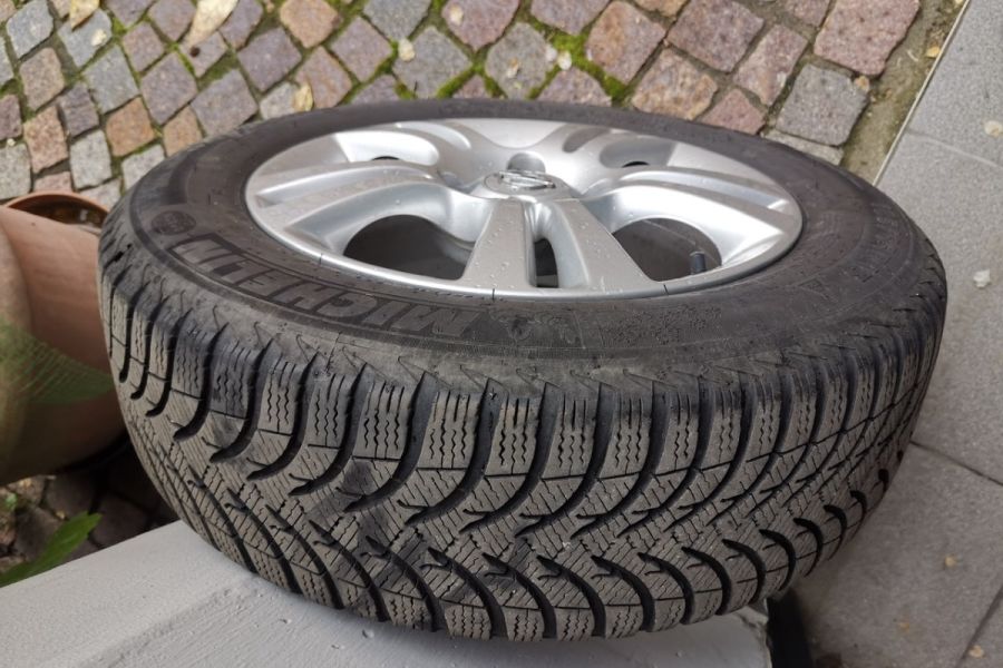 4 Aluwinterräder für Opel Corsa mit Schneeketten - Bild 1