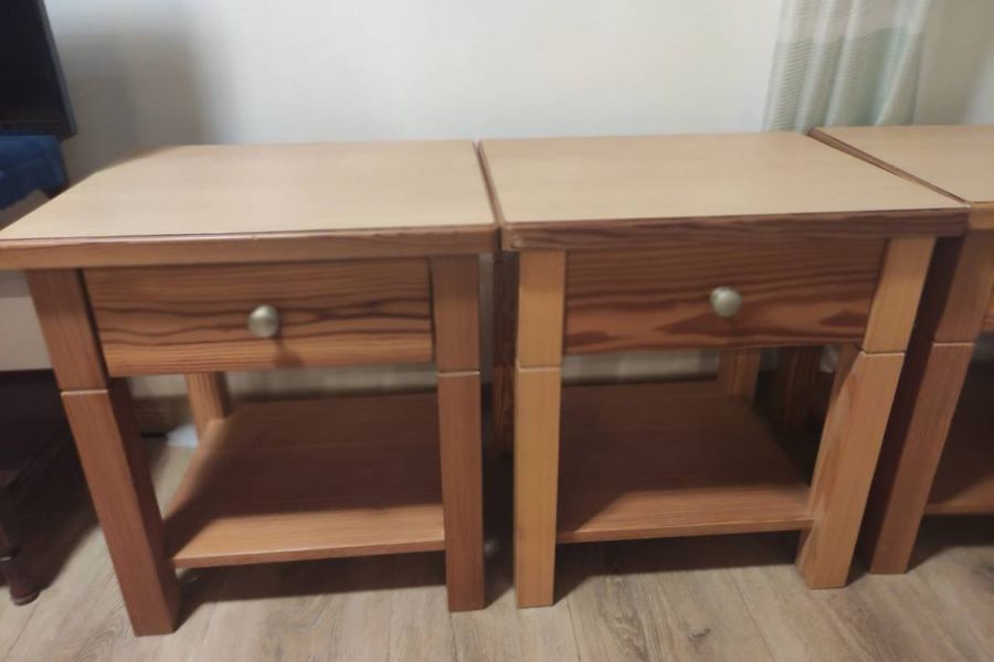 Nachtkästchen holz - Bild 1