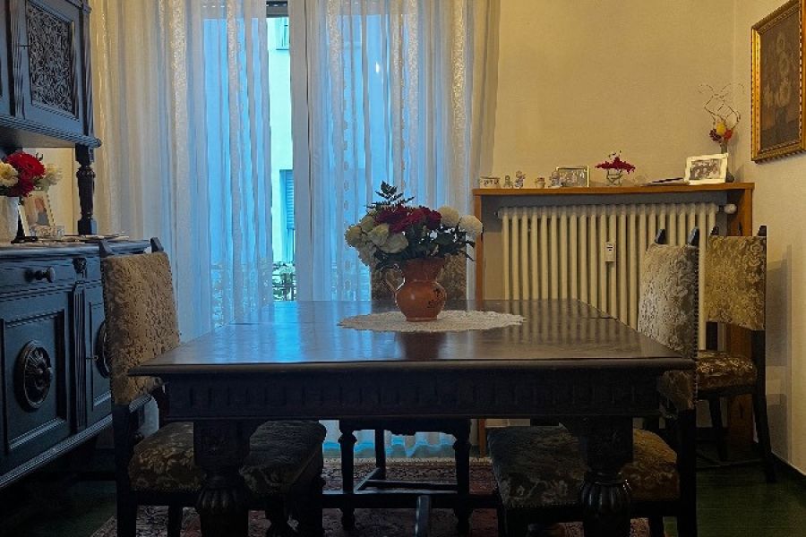 Antiker Esstisch – Gründerzeit / um 1900 – aus Familienbesitz (Bozen) - Bild 2