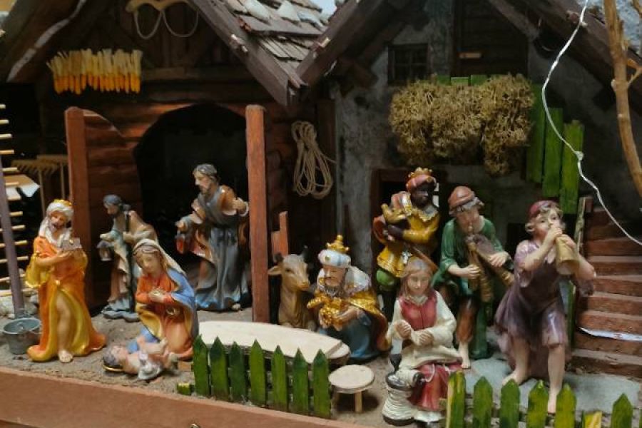 Handgemachte Krippe - Bild 2