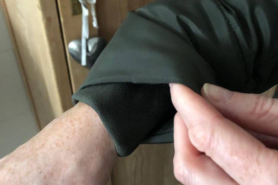 Lange Daunenjacke mit Kapuze - Bild 3