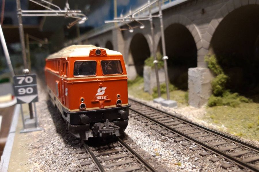 Modelleisenbahnen neu und gebraucht abzugeben - Bild 3