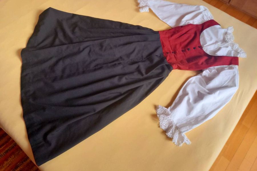 Dirndl  mit Bluse - Bild 1