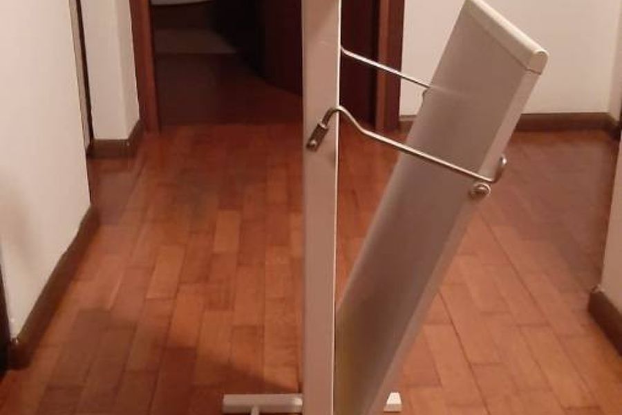 Stummer Diener, Anzugständer, Kleiderbutler von Reguitti - Bild 2