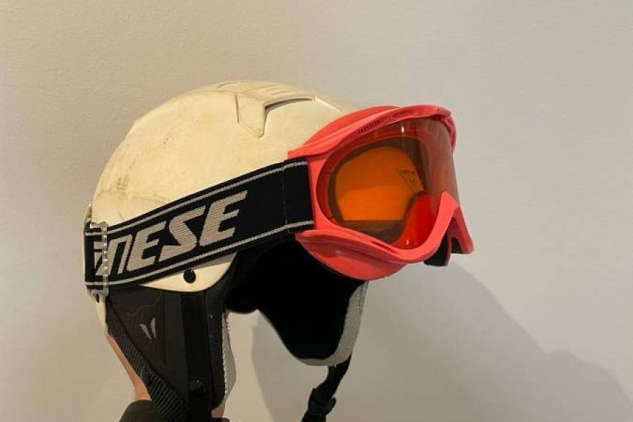 Helm (gr. M) und Brille zu verschenken - Bild 1