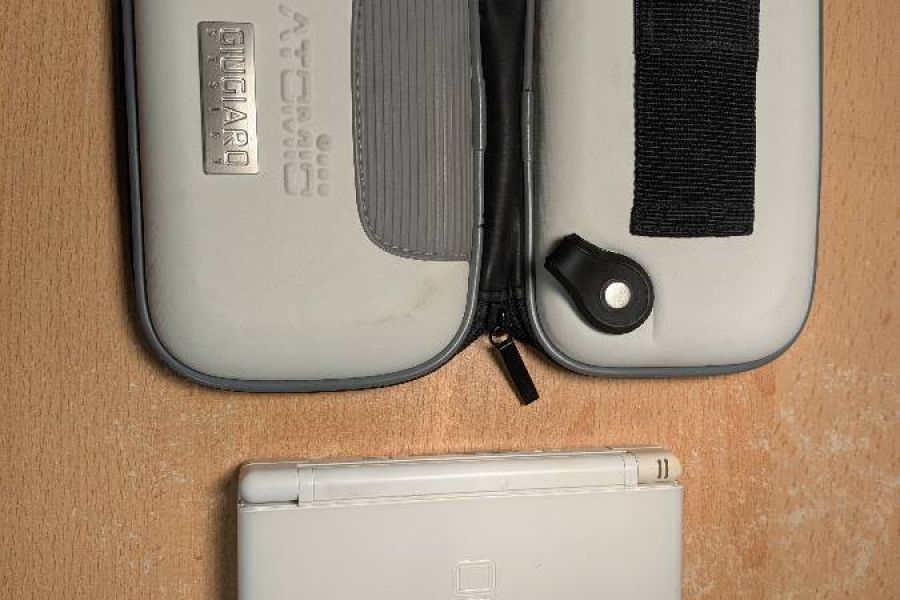Nintendo DS Lite - Bild 1