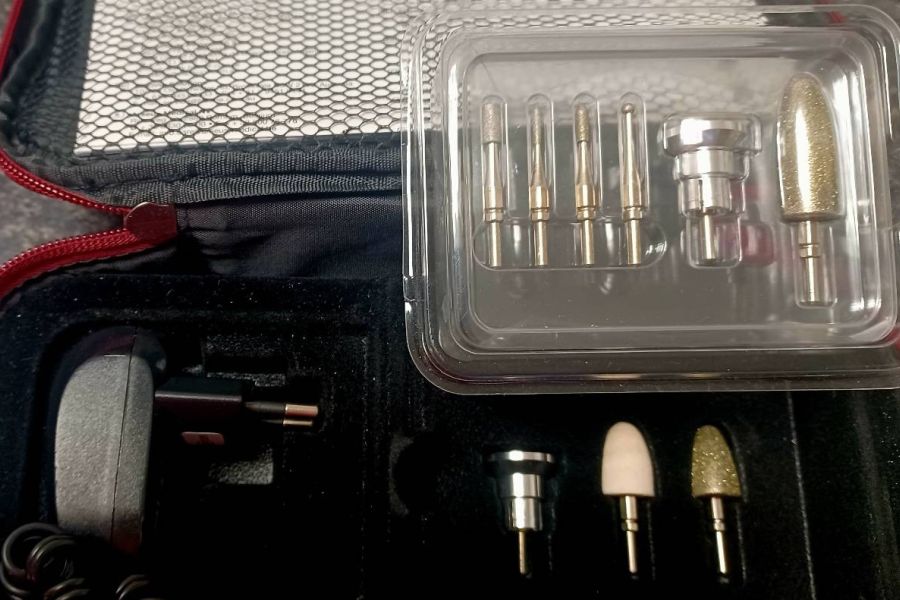 Neues Maniküre und Pediküre Set - Bild 2