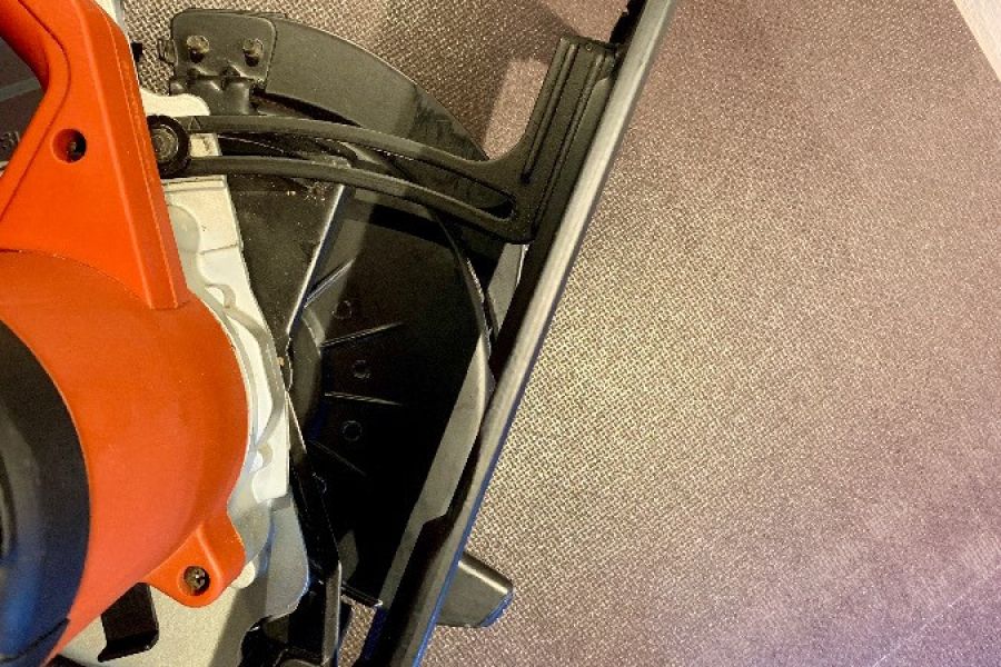 Handkreissäge Black&Decker KS1300, Zustand fast wie neu - Bild 5