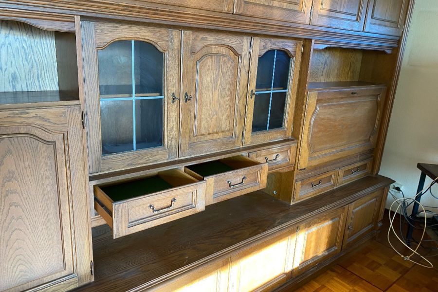Großer Wohnzimmerschrank aus Eiche – Vintage aus den 60er–70er Jahren - Bild 2
