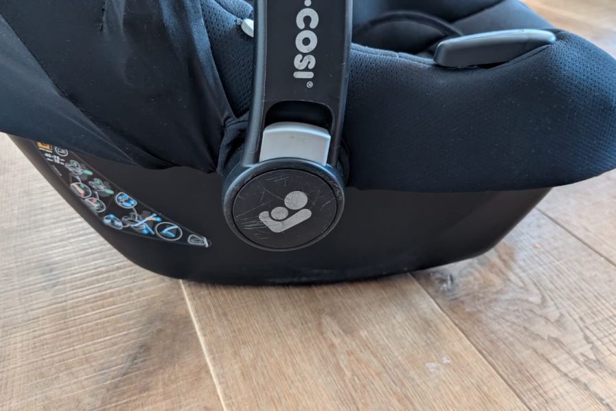 Maxi Cosi mit Isofix Station - Bild 4