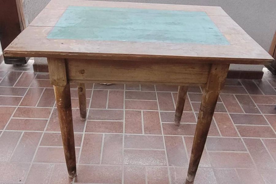 Verkaufe antiken Tisch/Vendo tavolo antico - Bild 1
